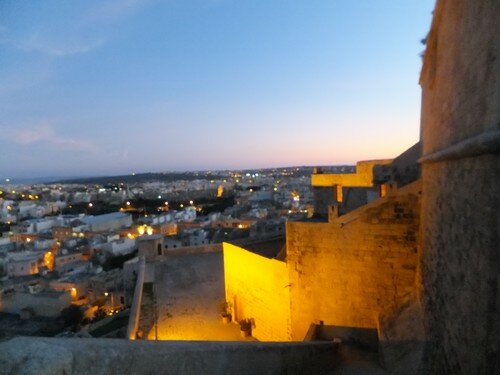 Vue depuis de fort, � Victoria, la nuit - �le de Gozo